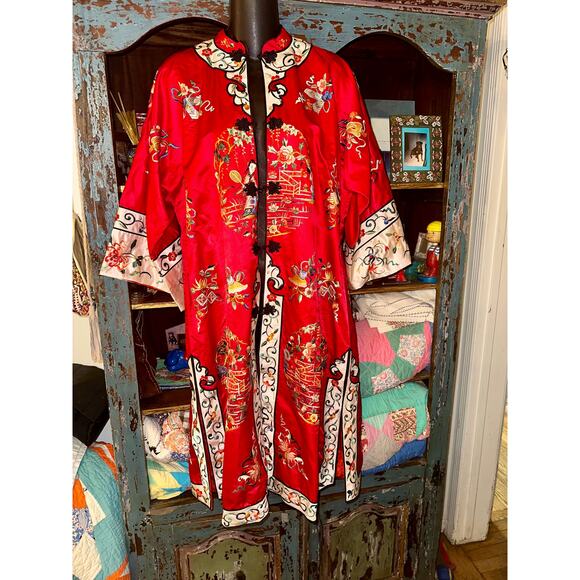 VINTAGE 40's-60's BAI HUA CHINESE SILK RAYON EMBROIDERED ROBE ANTIQUE ART - Picture 1 of 9
